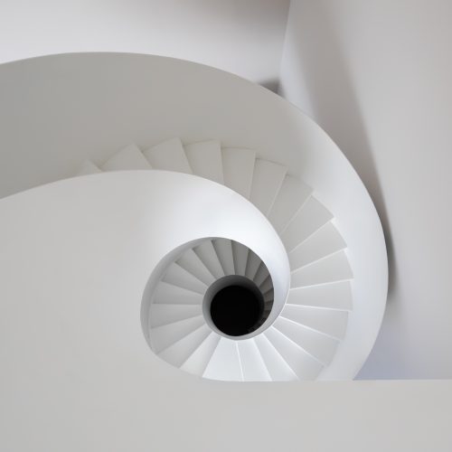 מדרגות ספירלה לבית